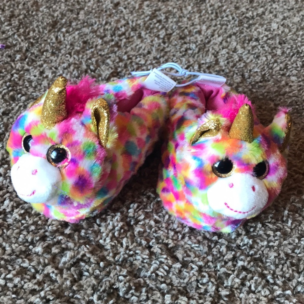 🎉HP🎉 NWT Unicorn Toddler Fuzzy Soft Slippers